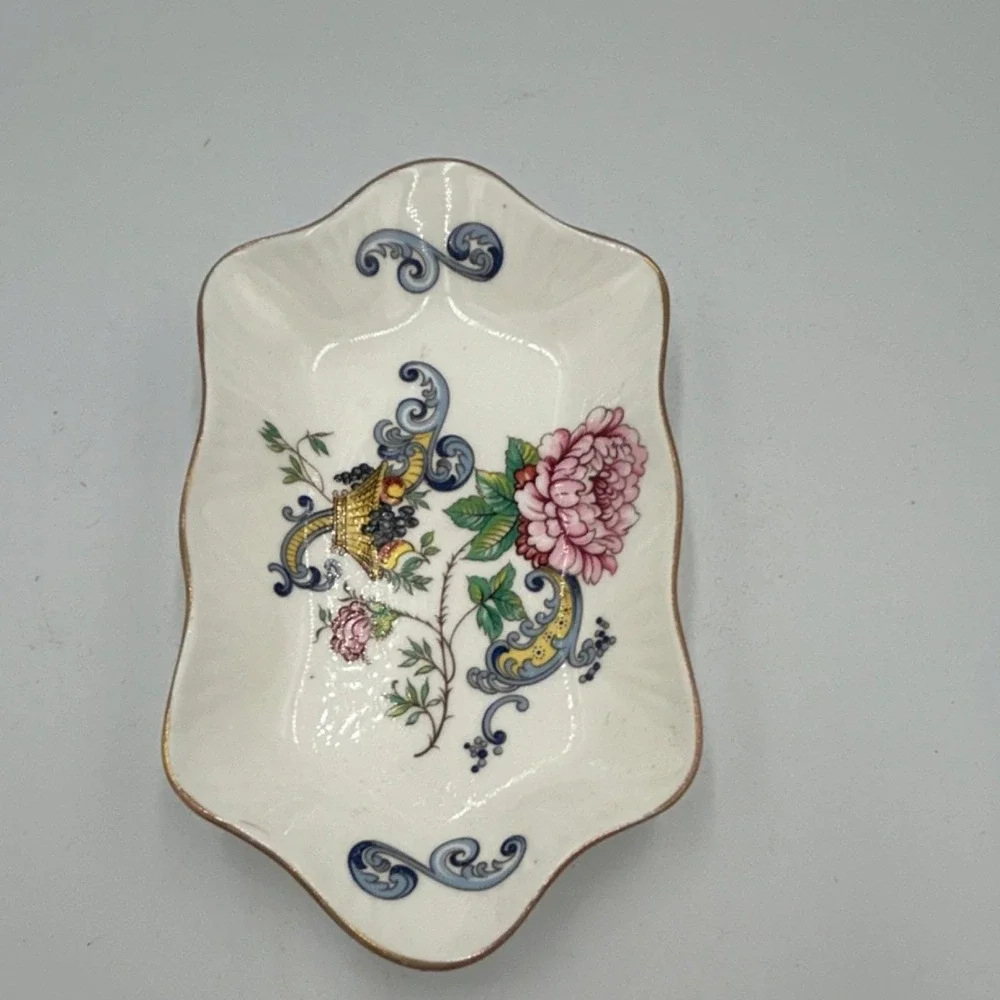 Vintage Crown Staffordshire Chelsea Manor bone china candy dish, floral, England
